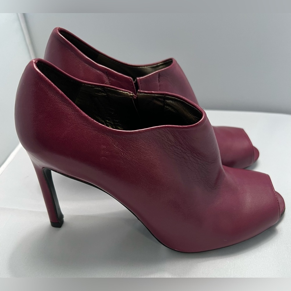 Stuart Weitzman peep toe booties. Size 6 Color: Bordeaux